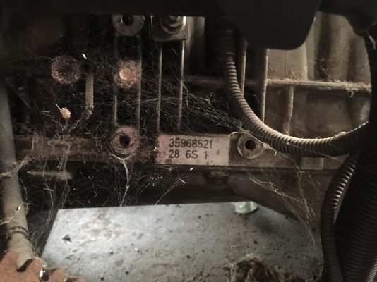 BMW528ia เครื่อง 6สุบ 2800ชีชี พร้อมเกียรออโต้ ถอดจากรถครับเครื่องยังดี