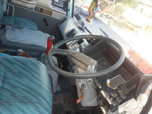 ขายรถบรรทุกติดเครน5ตัน3ปอก4ชัก