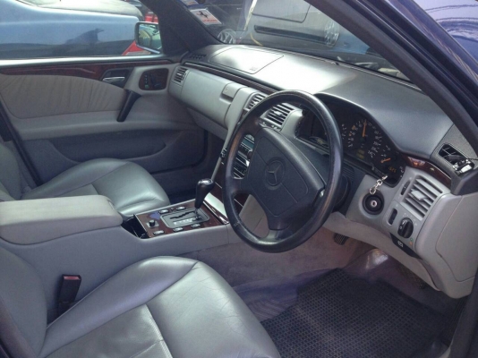 ขาย BENZ-W210-230E-ปี96 สภาพดีแน่นอนครับ