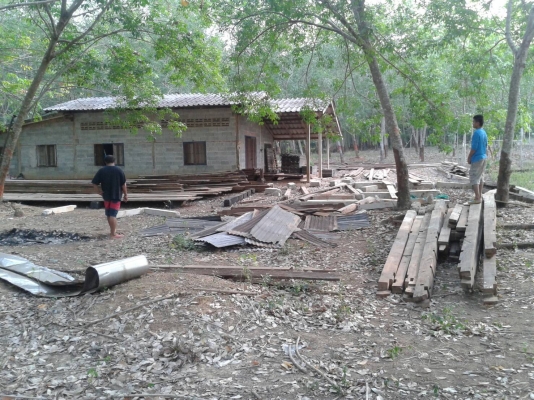 ขายไม้บ้านเก่ามีไม้ตะเคียน ไม้ตะเกา ไม้กะแบกประมาณ30ยก ขายไม้บ้านเก่ามีไม้ตะเคียน ไม้ตะเกา ไม้กะแบกประมาณ30ยก