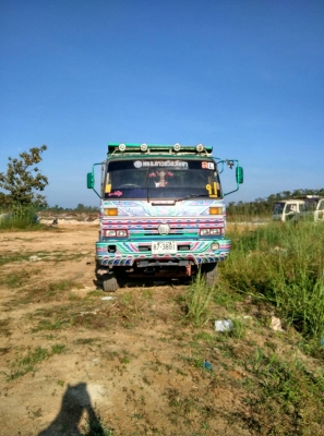 ขายสิบล้อ  UD CW 430 m 230 hp สนใจติดต่อ 0882669068