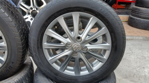 ขายล้อTOYOTA VIOS12 ก้าน (สีกัล) ยางปี 15 4 ล้อ