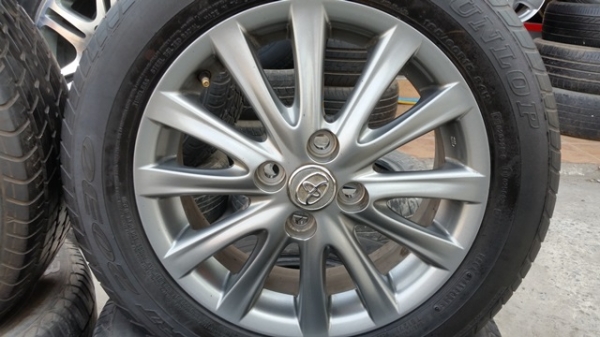 ขายล้อTOYOTA VIOS12 ก้าน (สีกัล) ยางปี 15 4 ล้อ
