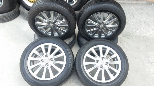 ขายล้อTOYOTA VIOS12 ก้าน (สีกัล) ยางปี 15 4 ล้อ