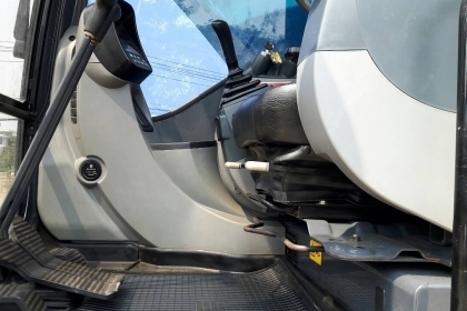 KOBELCO MACK8 YN12 SUPPER X ใช้งาน5312ช.ม เอสารเล่มทะเบียน