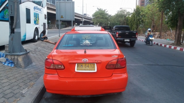 ขายด่วน..Taxi Limo ราคาเพียง39,000บาทสีเต็มเครื่อง4A-XX (เครื่องสามห่วง)ก๊าสNgvถัง100Lit.เครื่องเกียร์สมบูรณ์แอร์หนาวภายในสะอาดอุปกรณ์ครบพร้อมแม็กขอบ15"สภาพยางยังดีพร้อมวิ่งหลบหาเงินหรือรายได้พิเศษหลังเลิกงานหรือถอดป้ายได้ดีไม่มีหนี้ค้างชำระสหกรณ์รับ ขายด่วน..Taxi Limo ราคาเพียง39,000บาทสีเต็มเครื่อง4A-XX (เครื่องสามห่วง)ก๊าสNgvถัง100Lit.เครื่องเกียร์สมบูรณ์แอร์หนาวภายในสะอาดอุปกรณ์ครบพร้อมแม็กขอบ15"สภาพยางยังดีพร้อมวิ่งหลบหาเงินหรือรายได้พิเศษหลังเลิกงานหรือถอดป้ายได้ดีไม่มีหนี้ค้างชำระสหกรณ์รับ