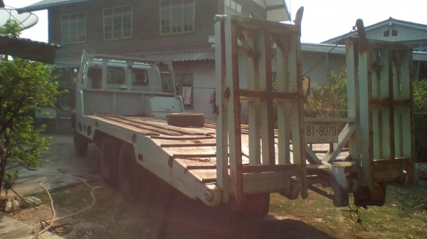 ISUZU   10 ล้อ  เพลาเดียวสิบล้อหางปลาเครื่อง195 ขาย 580,000