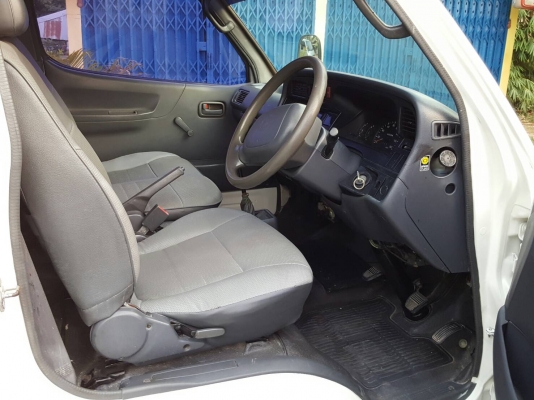 รถตู้บรรกทุก ปี2004 สีเดิมไม่มีชนหนัก เครื่องเดิม3.0ดีเซลแน่น รถตู้บรรกทุก ปี2004 สีเดิมไม่มีชนหนัก เครื่องเดิม3.0ดีเซลแน่น