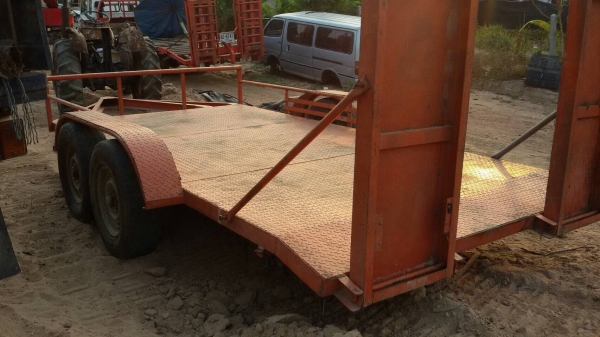 ขาย 33.000 บาท เทรนเลอร์ลากรถเกี่ยว Dc70-95. แบคโครเล็กสภาพดีพร้อมใช้งาน