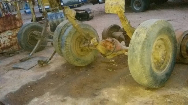 ขาย 10,000 บาทคานห้นา อีซูซุ  เอฟ ยางกะทะ4เส้น แหนบ4ชุดพร้อม กระปุก   พวงมาลัย