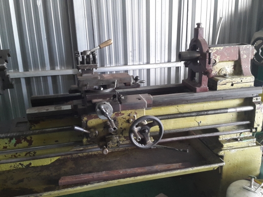 แท่นกลึง ต้าชิง 1000 บี 3 เพลา เกียร์บล็อก พร้อมใช้งาน 76,000