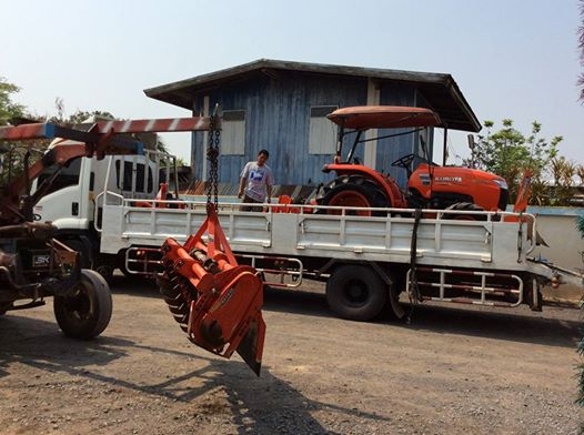 คูโบต้า L3608 4 WD พร้อมใบมีดตราช้าง ทำงาน 710 ชั่วโมง สภาพดีมากๆเดิมๆจากโรงงาน