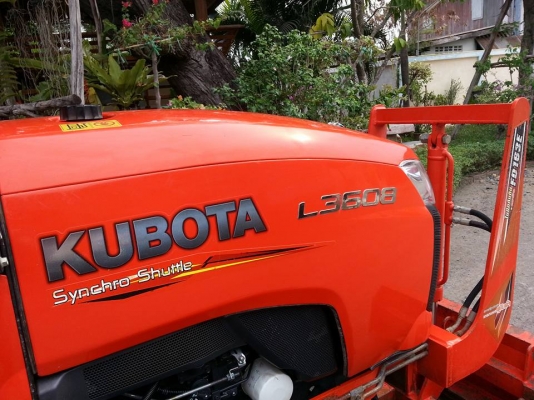 คูโบต้า L3608 4 WD พร้อมใบมีดตราช้าง ทำงาน 710 ชั่วโมง สภาพดีมากๆเดิมๆจากโรงงาน
