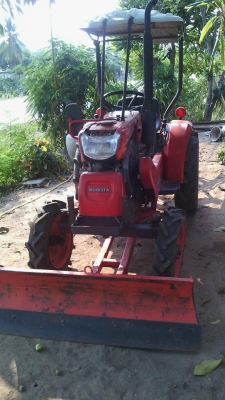 คูโบต้า KRT 140 พลัสรุ่นท็อป ใบมีดดันหน้าช้าง ผานช้าง 788 ชั่วโมง..สภาพดีมากครับ