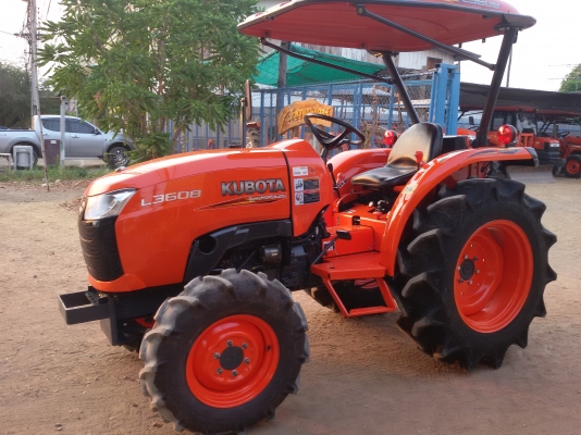 ปัญญาแทรคเตอร์..จัดมาให้ครับ ด่วน!!!คูโบต้า L3608 ตัวเปล่า ยางใหม่4เส้น