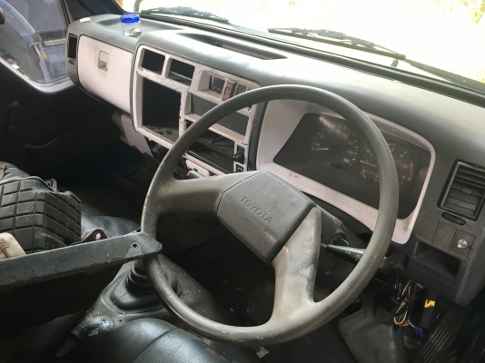 ขายหัวเก๋ง TOYOTA DYNA LY211 ตากลม ยกหัวไม่ได้ นำเข้าจากญี่ปุ่น100\% พร้อมใช้ ราคาถูก สนใจติดต่อ 081-948-5494