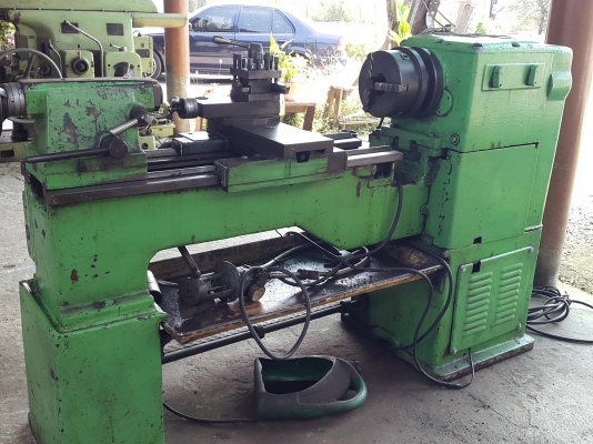 แท่นกลึง 5 ฟุต ต้าชิง 700 B 3 เพลา เกียร์บล็อก พร้อมใช้งาน สภาพสวยๆ 68,000