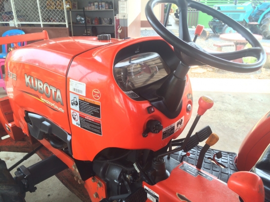 ขายL3608 รถปี 56 ตัวรถและชุดดันหน้า รถ 877 ชั่วโมงสภาพพร้อมใช้งานรับประกันไม่มีรอยรั่วแม้แต่จุดเดียว