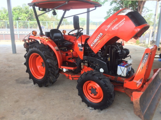 ขายL3608 รถปี 56 ตัวรถและชุดดันหน้า รถ 877 ชั่วโมงสภาพพร้อมใช้งานรับประกันไม่มีรอยรั่วแม้แต่จุดเดียว