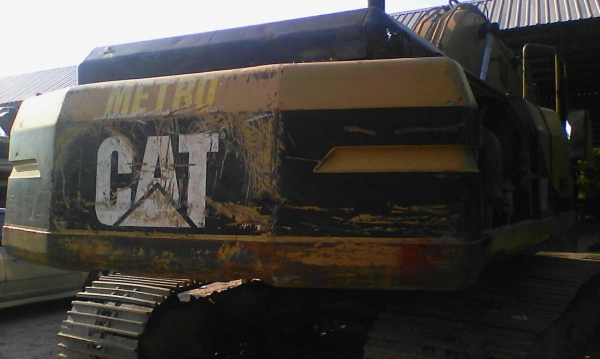 ขายรถแบคโฮ  CAT 325