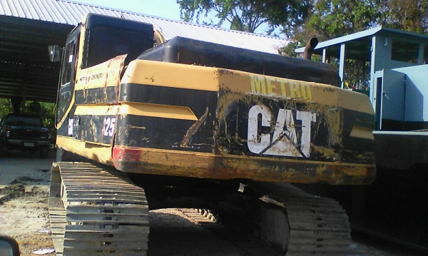 ขายรถแบคโฮ  CAT 325