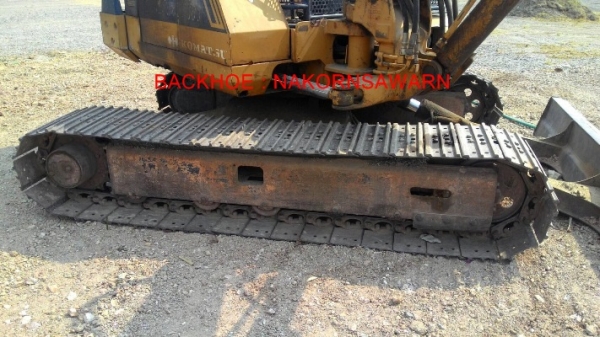 ขายรถแบ็คโฮ KOMATSU PC-40   ราคา 225,000 บาท