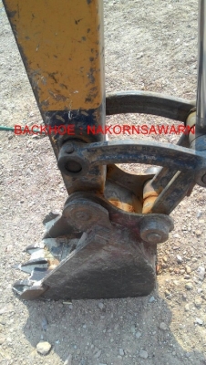 ขายรถแบ็คโฮ KOMATSU PC-40   ราคา 225,000 บาท