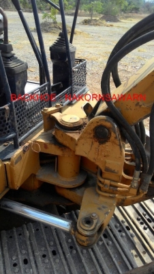 ขายรถแบ็คโฮ KOMATSU PC-40   ราคา 225,000 บาท