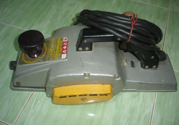 ขายกบไฟฟ้า MAKITA 1804K ขนาด 5 นิ้ว  ไฟ100 V นำเข้าจากญี่ปุ่น