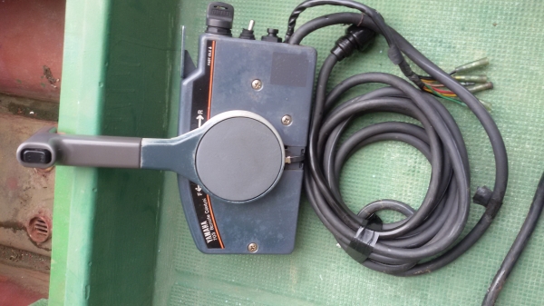 YAMAHA 703 REMOTE CONTROL