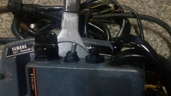 YAMAHA 703 REMOTE CONTROL