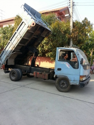 ขายด่วน 6 ล้อดั๊ม ขายด่วน 6 ล้อดั๊ม