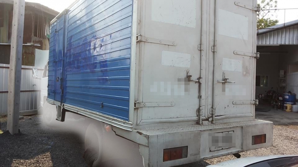 **28,000 บ.ต่อรอง/// ตู้บรรทุก ตู้แห้ง เปิด3บาน ยาว4.65ม.(5.0ม.) สำหรับ รถ6ล้อ สภาพดีไม่ผุ พร้อมใช้งาน **ขาย ตู้แห้ง เปิด3บาน ยกลงจากNPR-115 5.0ม. สภาพพร้อมใช้ ราคาเบาๆ ตู้บรรทุก/ตู้แห้ง 3บาน สำหรับรถบรรทุก6ล้อ ครับ ขนาดตู้โดยประมาณ กว้าง2.1xสูง1.80ม.xยาว **28,000 บ.ต่อรอง/// ตู้บรรทุก ตู้แห้ง เปิด3บาน ยาว4.65ม.(5.0ม.) สำหรับ รถ6ล้อ สภาพดีไม่ผุ พร้อมใช้งาน **ขาย ตู้แห้ง เปิด3บาน ยกลงจากNPR-115 5.0ม. สภาพพร้อมใช้ ราคาเบาๆ ตู้บรรทุก/ตู้แห้ง 3บาน สำหรับรถบรรทุก6ล้อ ครับ ขนาดตู้โดยประมาณ กว้าง2.1xสูง1.80ม.xยาว