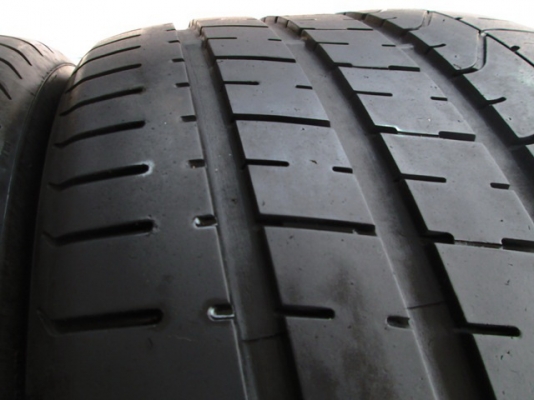 ขายยาง PIRELLI P ZERO 285-30-19 ปี14 สวยๆ 1 คู่