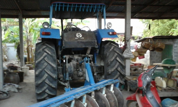 ขายรถไถ FORD TS 90 ขายรถไถ FORD TS 90