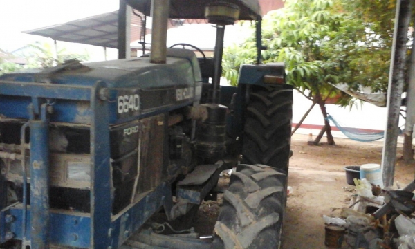 ขายรถไถ FORD ุ6640 ขายรถไถ FORD ุ6640
