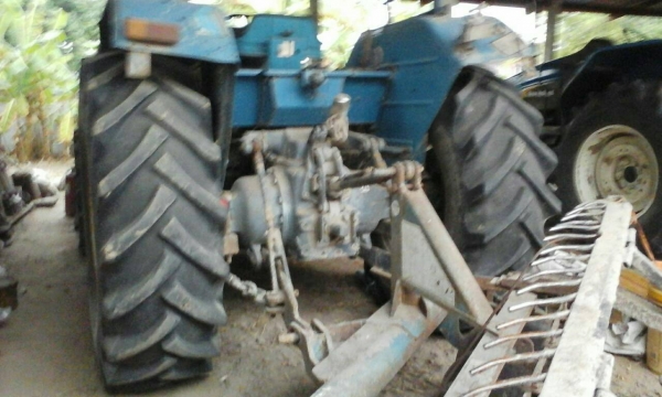 ขายรถไถ FORD ุ6640 ขายรถไถ FORD ุ6640