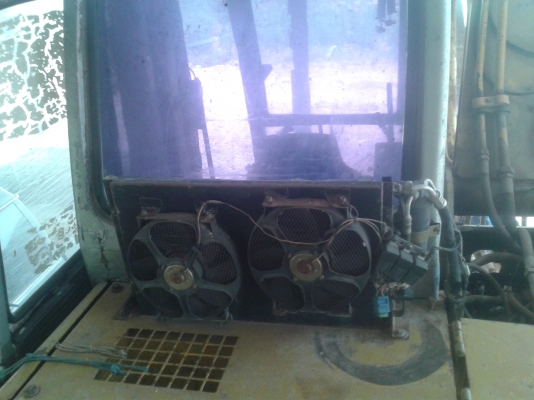 ขาย แบคโฮ โกเบโก้ มาค3 เครื่องดี ปั้มดี บูมปะ โซ่ ใบพอใช้ ขายตามสภาพ ขาย แบคโฮ โกเบโก้ มาค3 เครื่องดี ปั้มดี บูมปะ โซ่ ใบพอใช้ ขายตามสภาพ