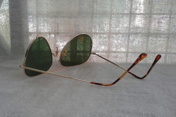 แว่นตาโกลด์ฟิลด์ที่ยิ่งใหญ่ที่สุด  ALGHA 20 DUBAR  made in England  รุ่นหายาก! 14K