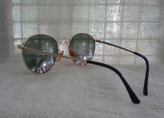 แว่นตาอาร์ติสท์ 'หยดน้ำ จอห์น เลนนอน'  JEAN PUCCI made in Japan