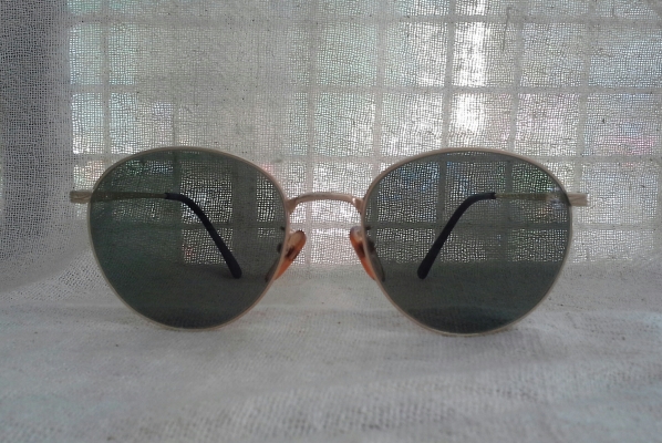 แว่นตาอาร์ติสท์ 'หยดน้ำ จอห์น เลนนอน'  JEAN PUCCI made in Japan