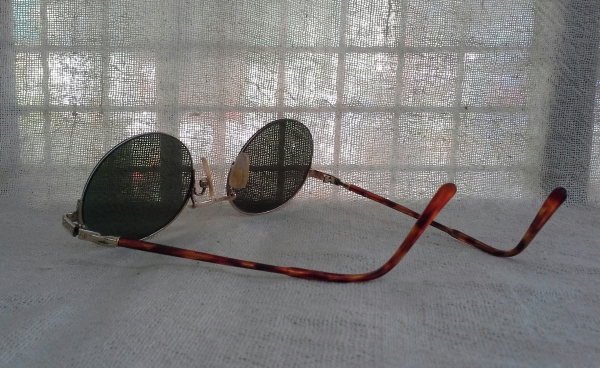 แว่นตาฮาล์ฟ ริมเลส 'หยดน้ำ จอห์น เลนนอน ทรงกลม'  CONTINENTAL made in England