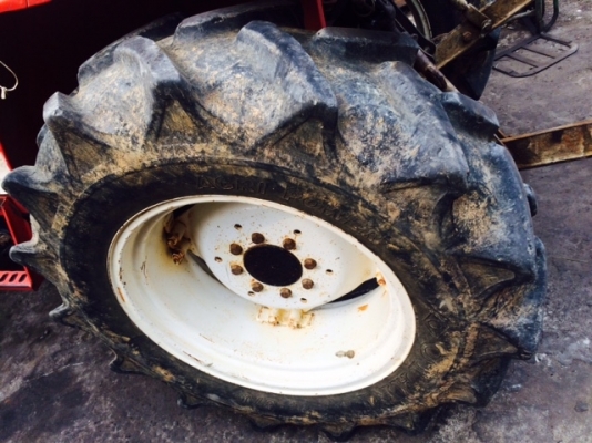 ขายแทรคเตอร์สภาพดี 50 แรงม้า มิตซูบิชิ พร้อมอุปกรณ์ 2 ชิ้น ขายแทรคเตอร์สภาพดี 50 แรงม้า มิตซูบิชิ พร้อมอุปกรณ์ 2 ชิ้น