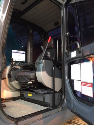 KOBELCO SK200-8 Super X (เจ้าของขายเอง) ซีเรียล 9,XXX 4,XXX ชั่วโมง พร้อมสมุดคู่มือการใช้งาน สภาพสวย เดิมทั้งคัน พร้อมใช้งาน ราคา 2,680,000 บาท สนใจติดต่อ 0890854790 ด่วนค่ะ