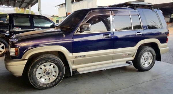 ขายถูกรถนั่งเอนกประสงค์พร้อมใช้งานขับดีสีเดิมบาง แอร์เย็นเล่มทะเบียนพร้อม