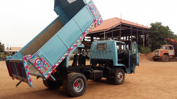 ขายด่วน6ล้อNKR 110ดั้มยิงหน้าวัสดุก่อสร้างเครื่องดี ช่วงล่างดีคัชชีสวยยางพอใช้เอกสารพร้อมโอน