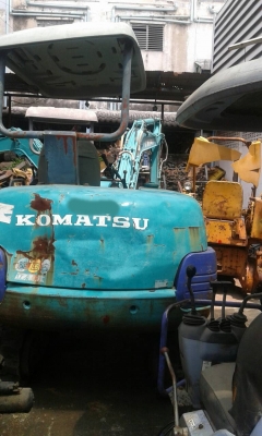 ขายรถขุด PC 30 รุ่น 7 พร้องบุ้งกี๋และหัวเจาะ รถเก่านอก 495,000 บาท เฉพาะหัวเจาะ ราคา 100,000 บาท