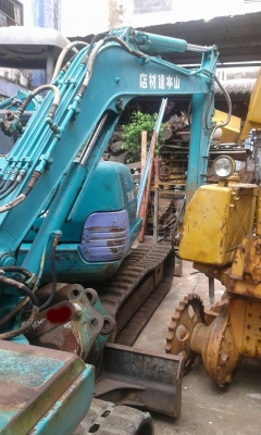 ขายรถขุด PC 30 รุ่น 7 พร้องบุ้งกี๋และหัวเจาะ รถเก่านอก 495,000 บาท เฉพาะหัวเจาะ ราคา 100,000 บาท