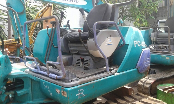 ขายรถขุด PC 40 รุ่น 7 เครื่องยนต์ KOMATSU 4 สูบ 4DS4 รถเก่านอกสภาพสวย ราคา 495,000 บาท