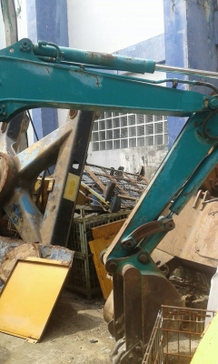 ขายรถขุด PC 40 รุ่น 7 เครื่องยนต์ KOMATSU 4 สูบ 4DS4 รถเก่านอกสภาพสวย ราคา 495,000 บาท